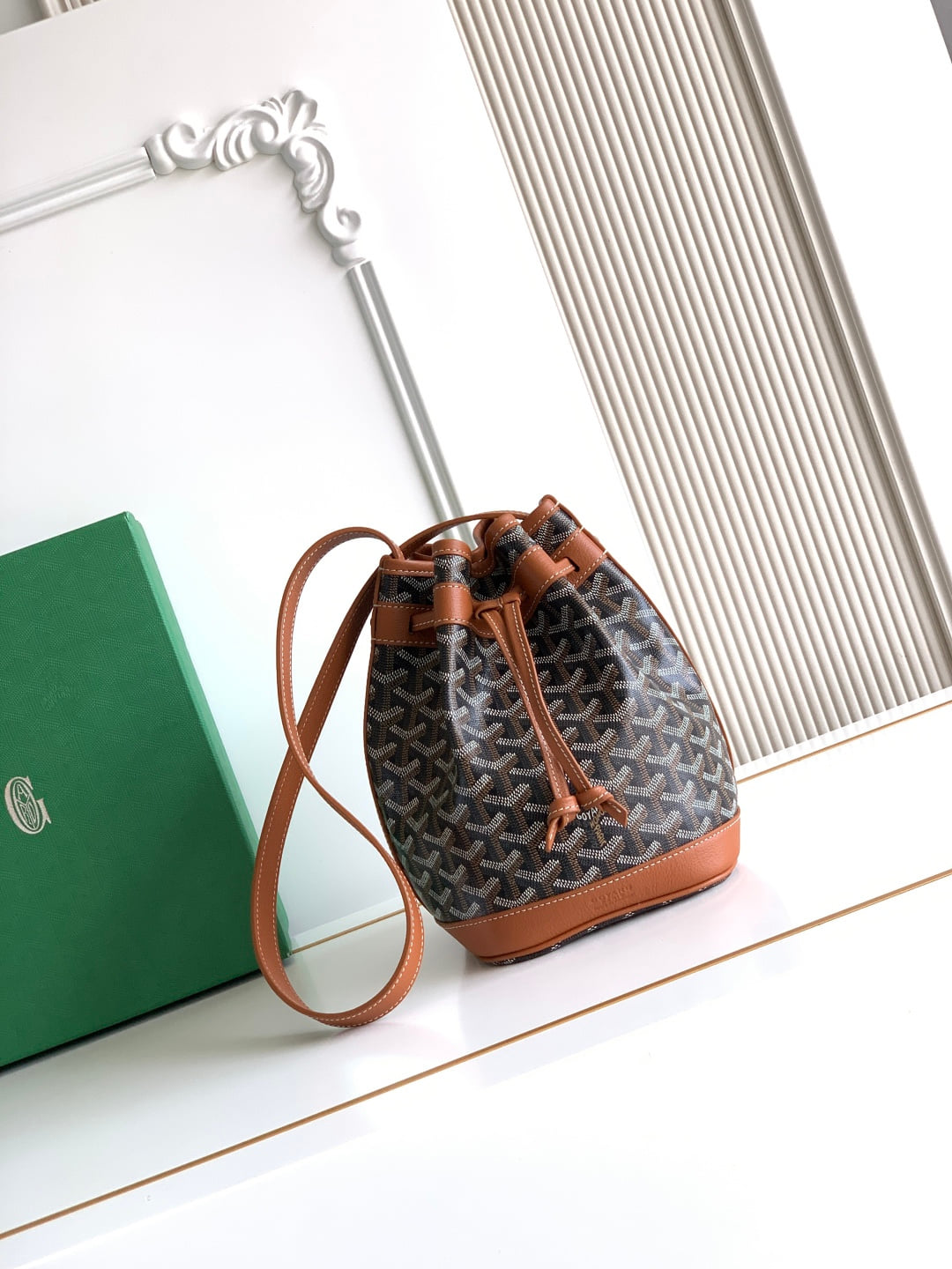 Bucket Bag - коричневый Goyard 8309.A3