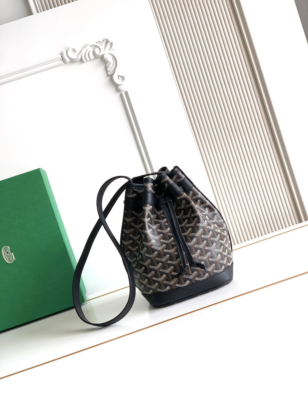 Bucket Bag - черный Goyard 8309.A6