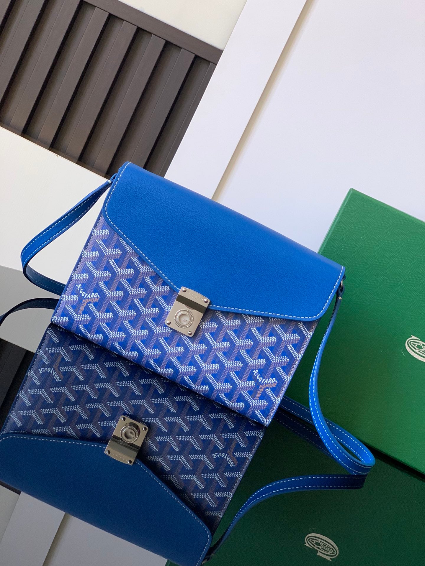 Chypre Goyard 8063.A2