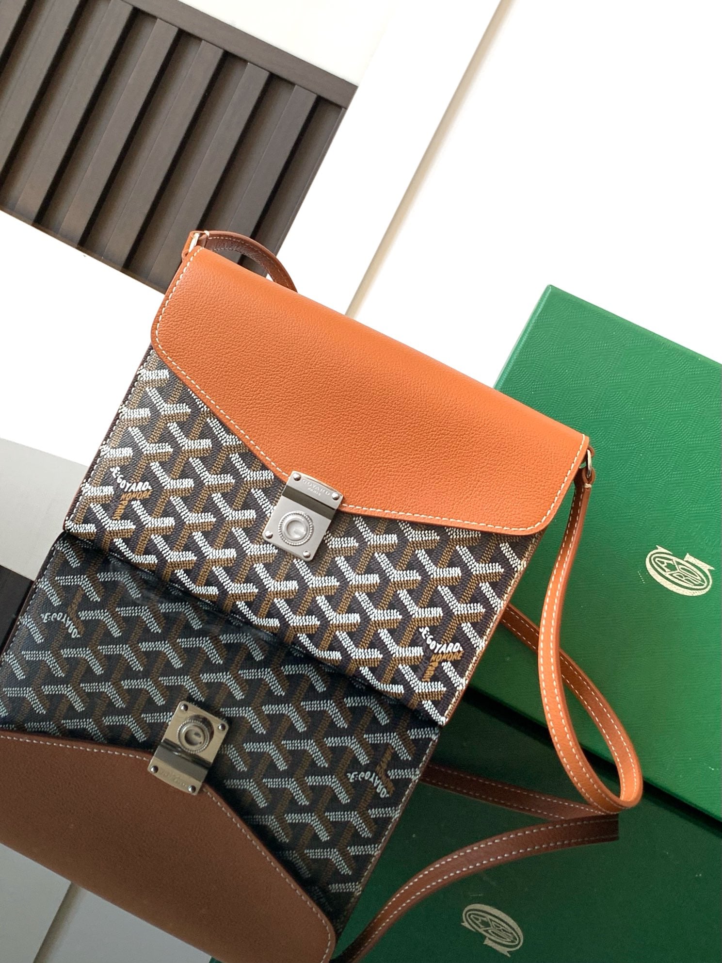 Chypre Goyard 8063.A3