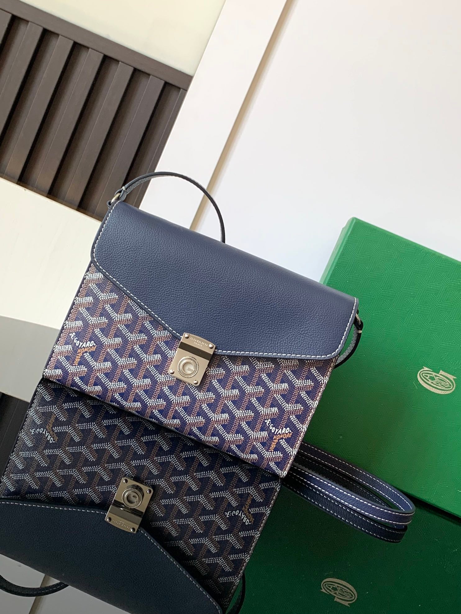 Chypre Goyard 8063.A4