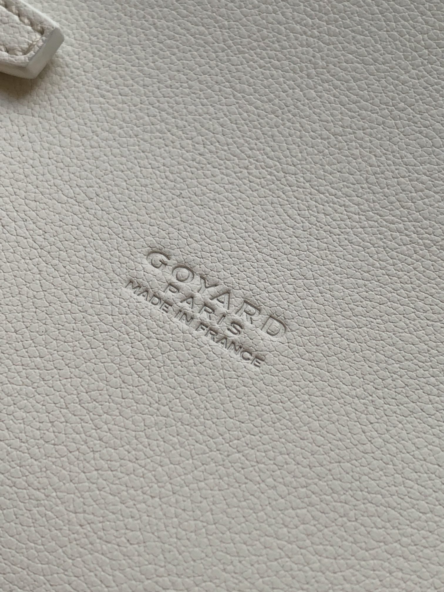 Chypre - белый Goyard 8063.A5