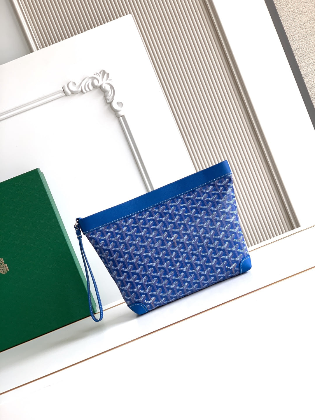 Conti Goyard 2303.A1