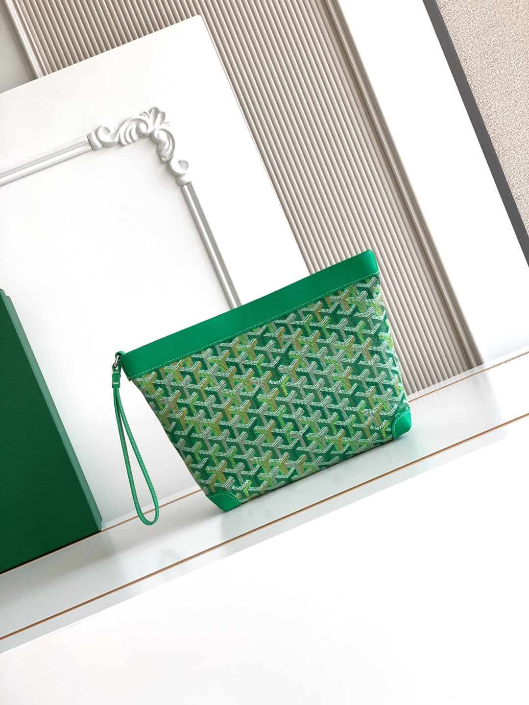 Conti - зеленый Goyard 2303.A7