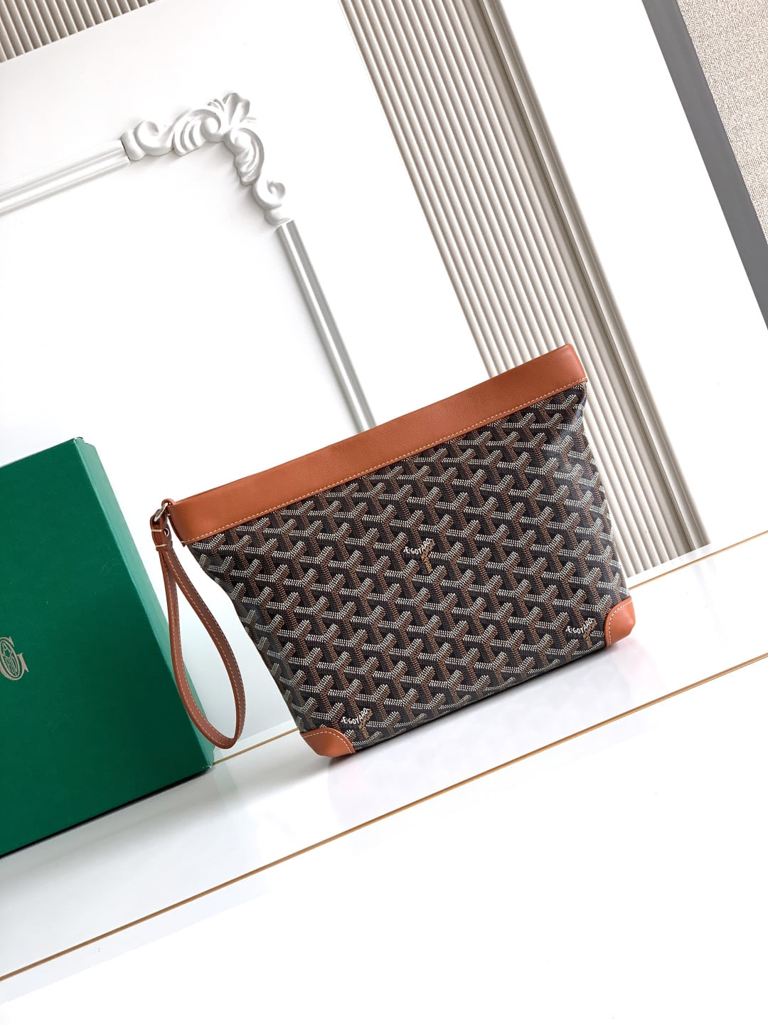 Conti - коричневый Goyard 2303.A8