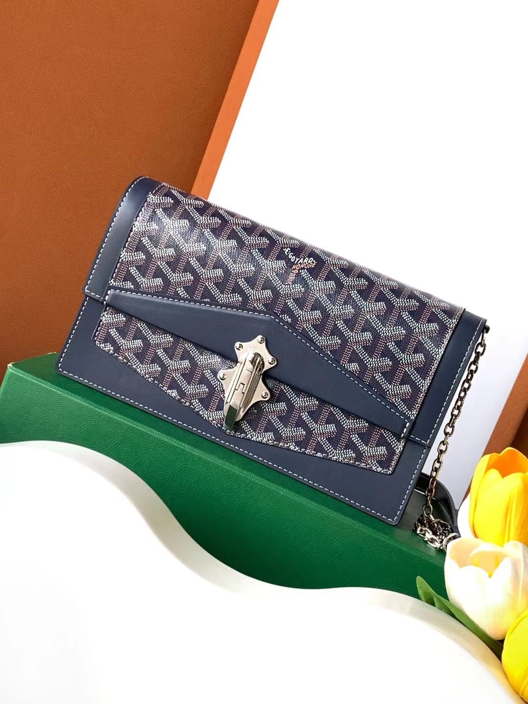 Duchesse Marie-Caroline Goyard 020241.A2