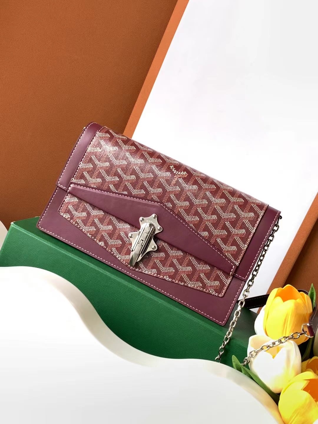 Duchesse Marie-Caroline Goyard 020241.A3