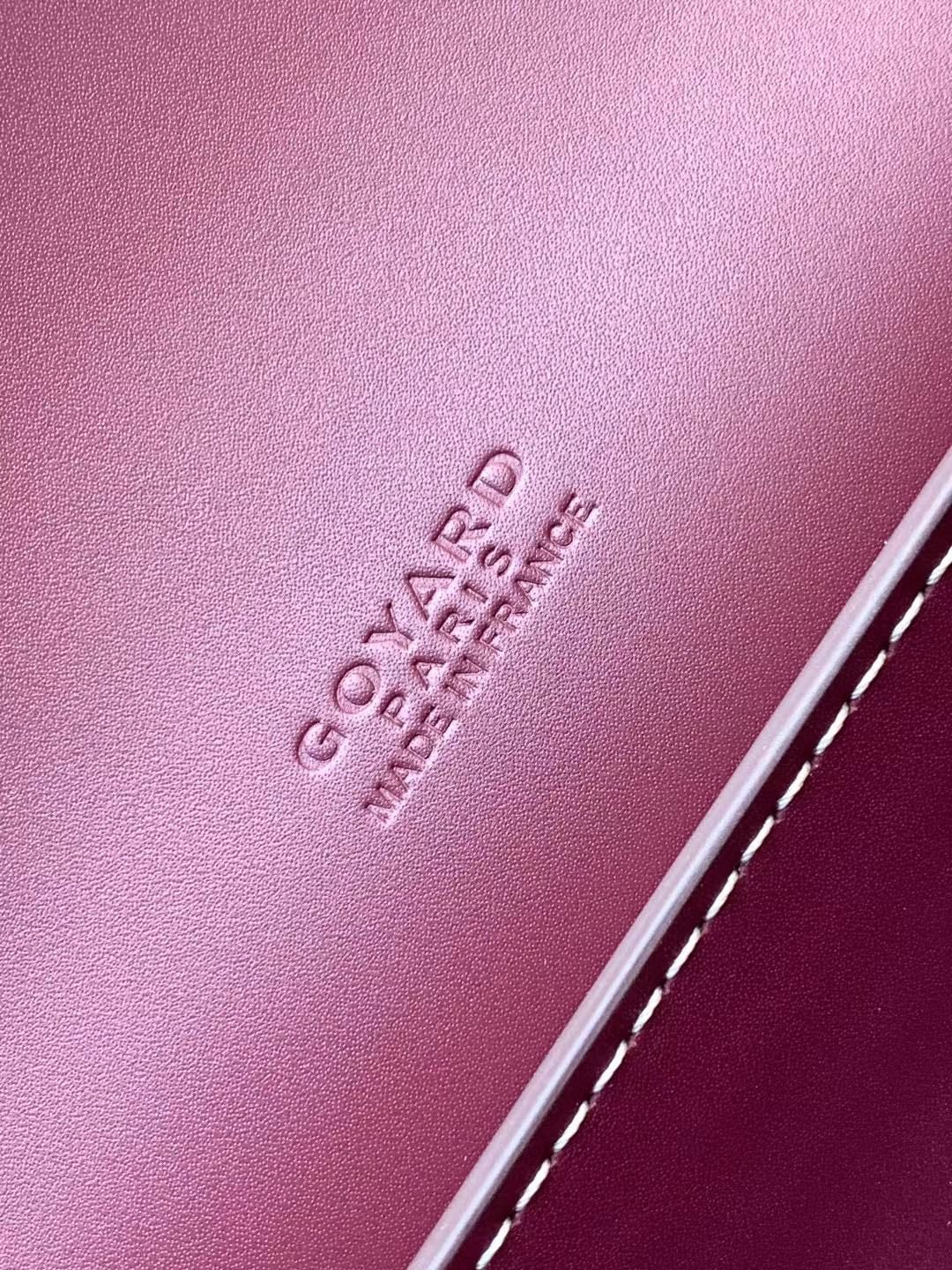Duchesse Marie-Caroline Goyard 020241.A3