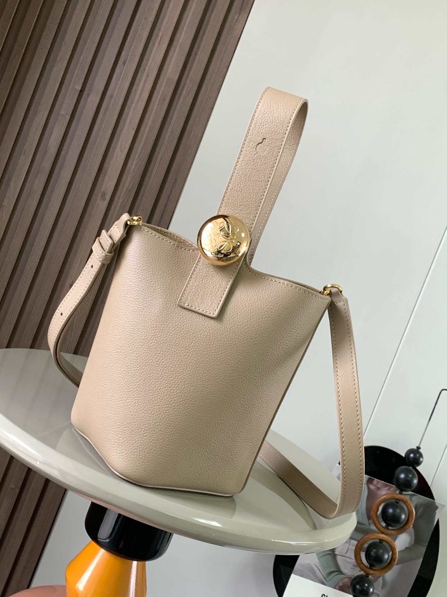 Pebble Bucket Loewe 9047.1