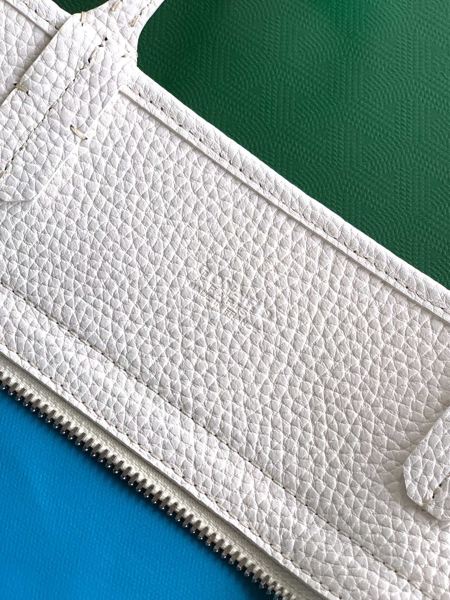 Hardy Goyard 020178.A3