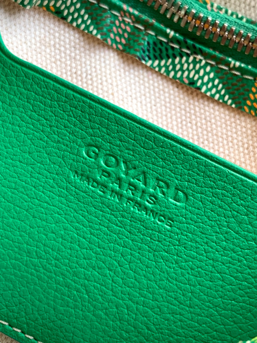 Plumet - зеленый Goyard 5509.A2