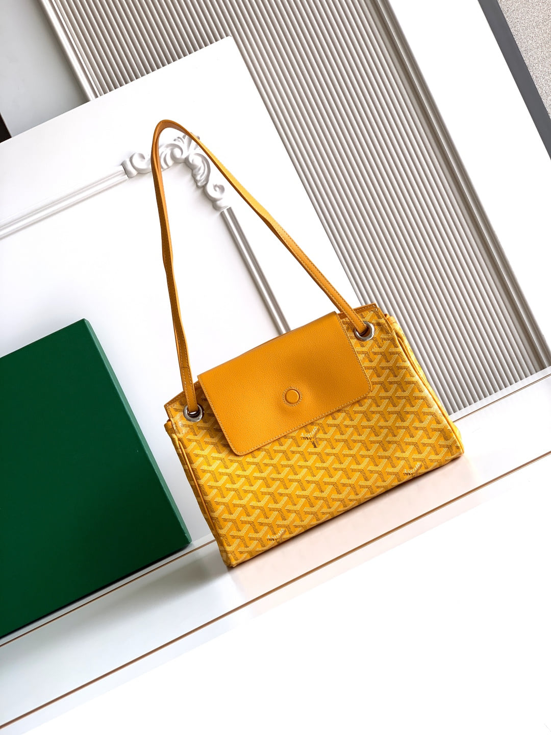Rouette - желтый Goyard 6685.A8