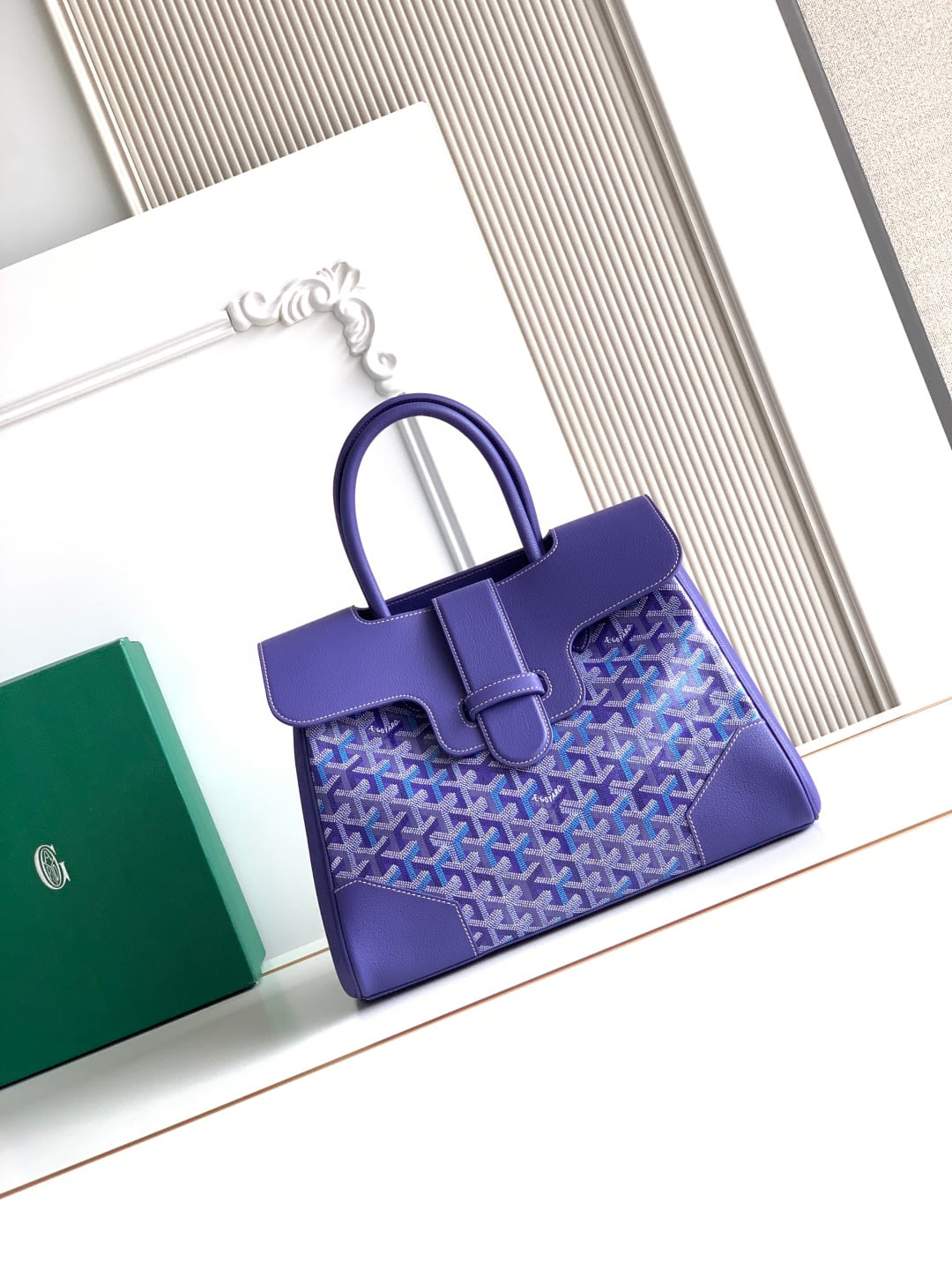 Saïgon Goyard 8201.A1