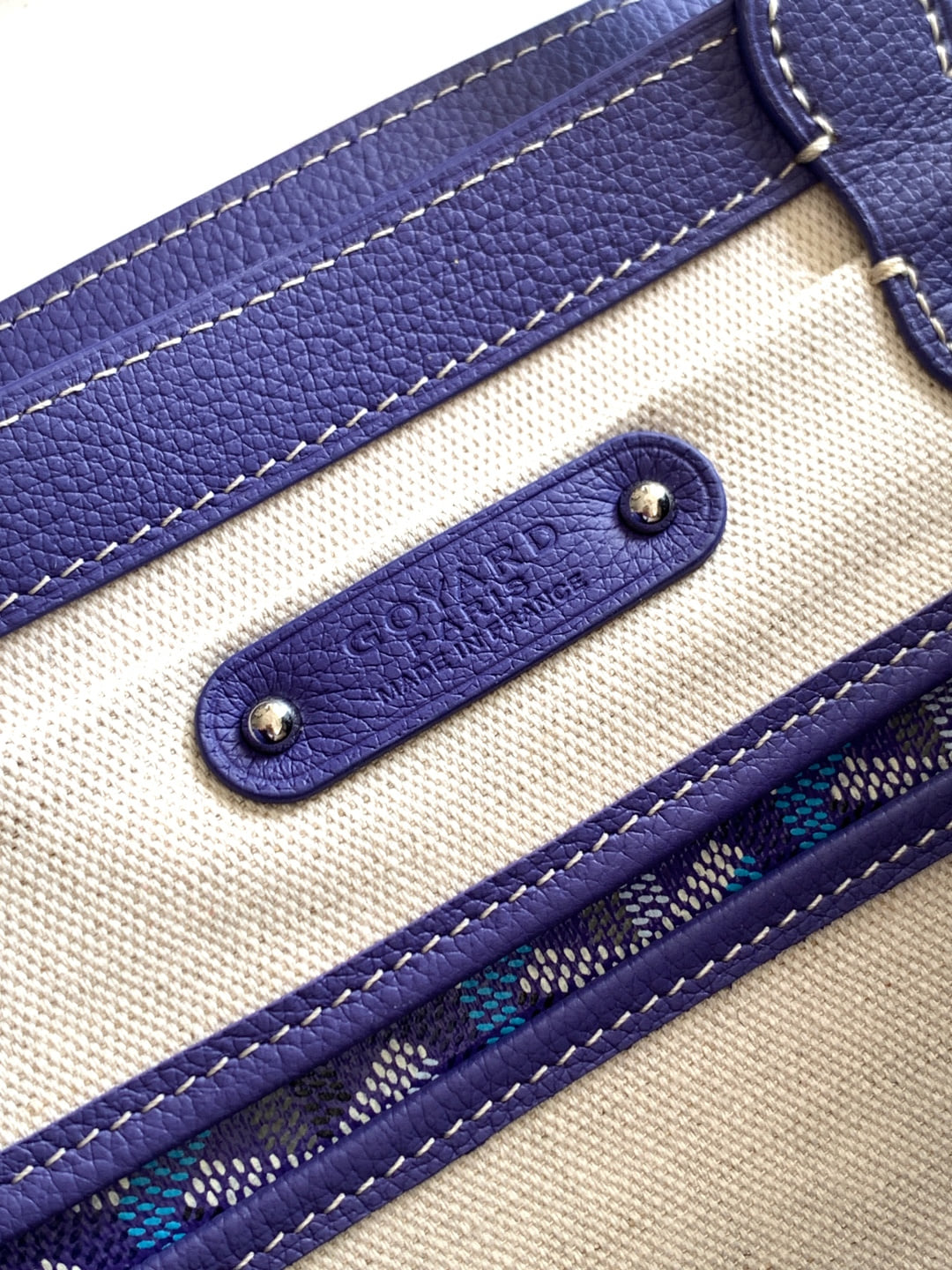 Saïgon Goyard 8201.A1