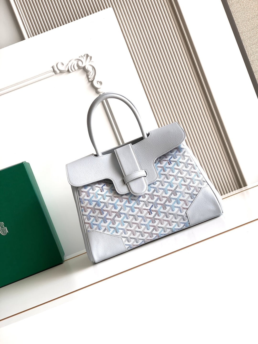 Saïgon Goyard 8201.A4