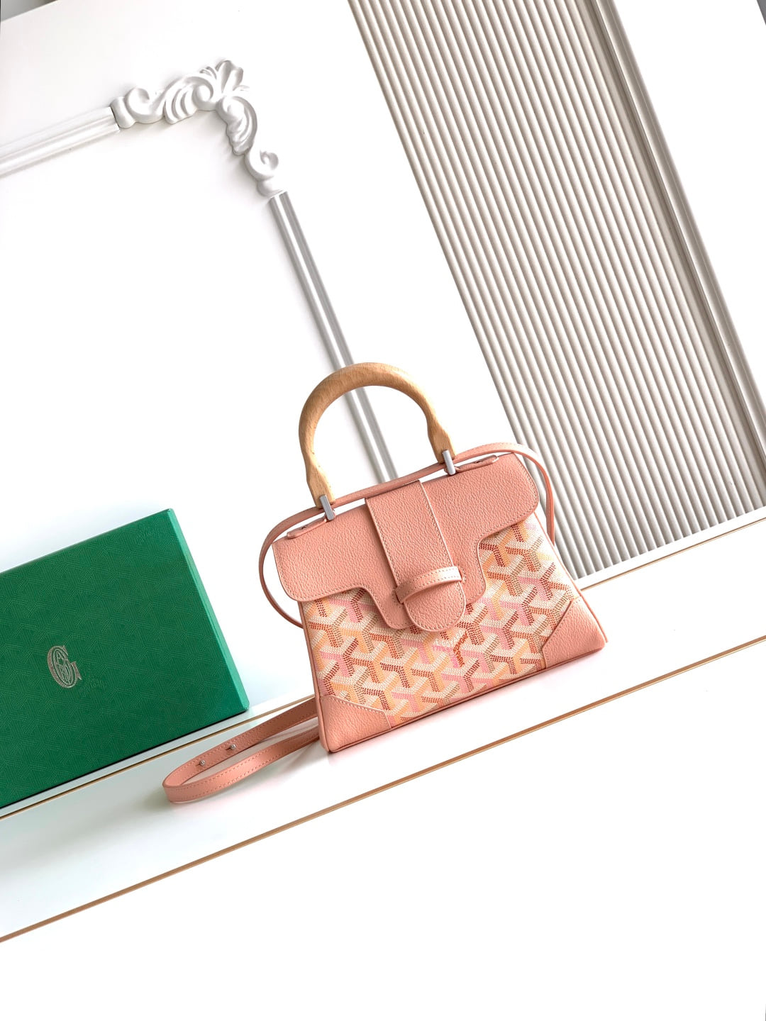 Saïgon Goyard 8202.A2