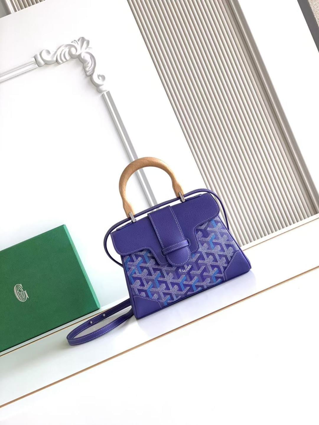 Saïgon Goyard 8202.A3