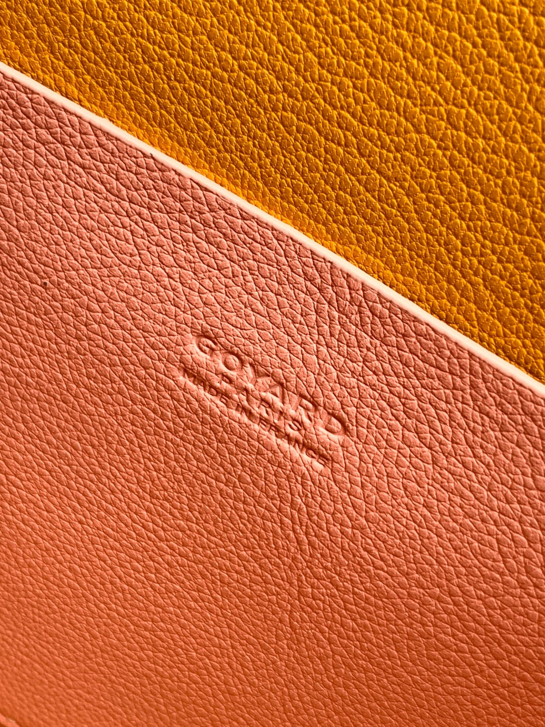 Saïgon - розовый Goyard LAR.A3