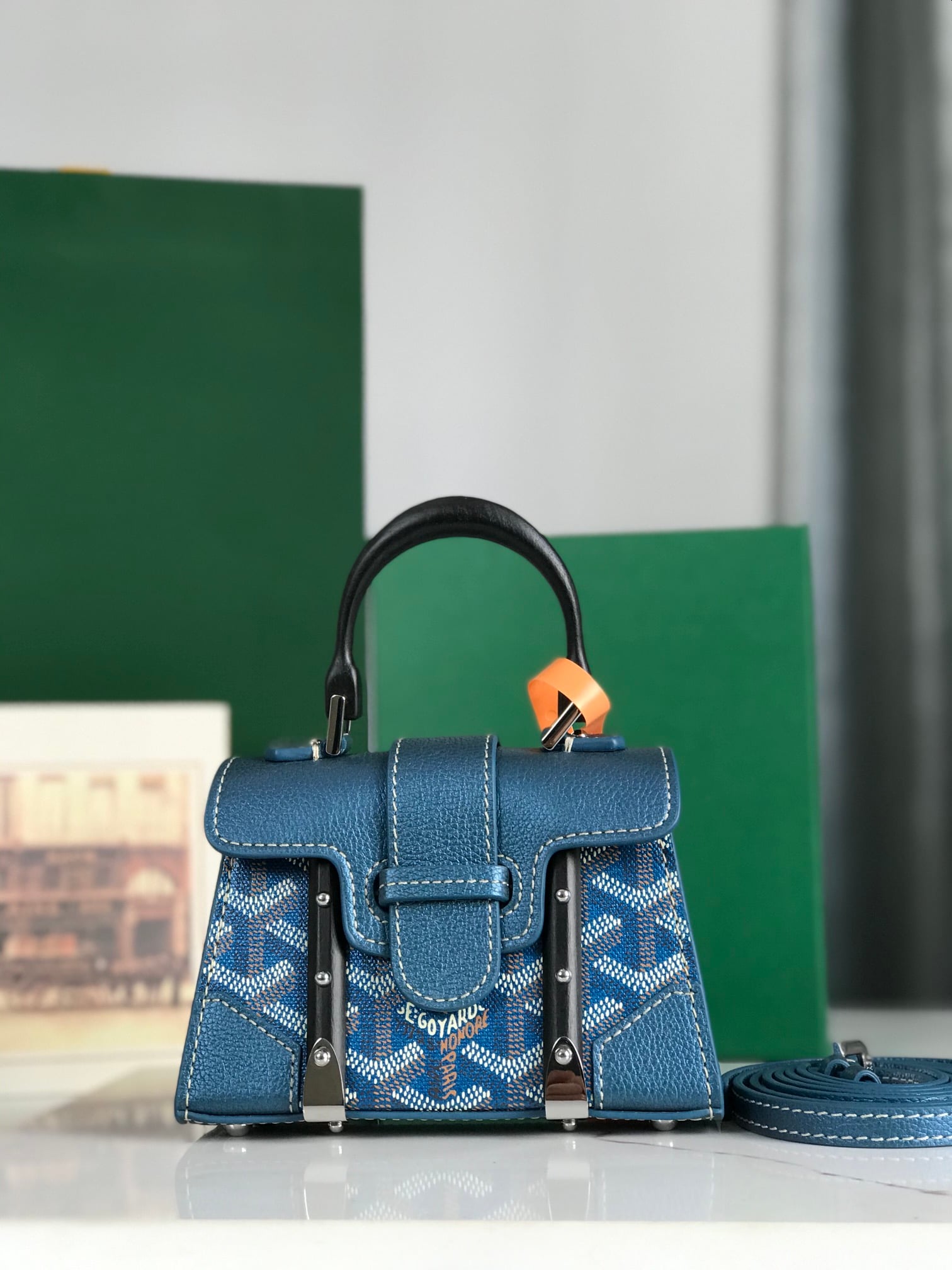 Saïgon Nano - перламутровый Goyard 020165.A6