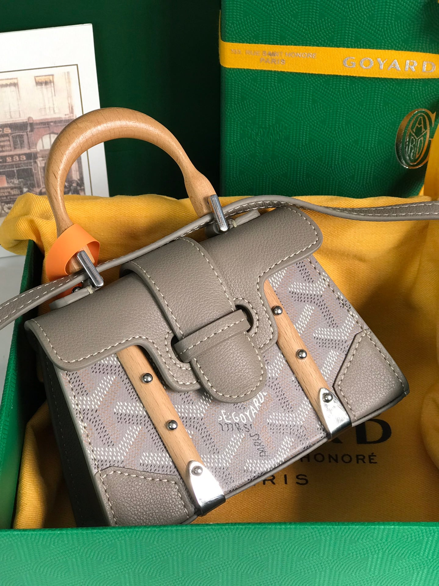 Saïgon Nano - серый Goyard 020165.A7