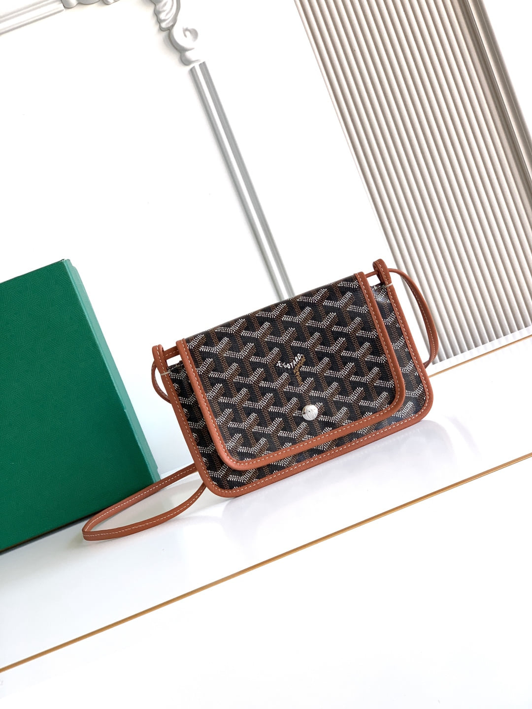 Saint Louis - коричневый Goyard 5509.A16