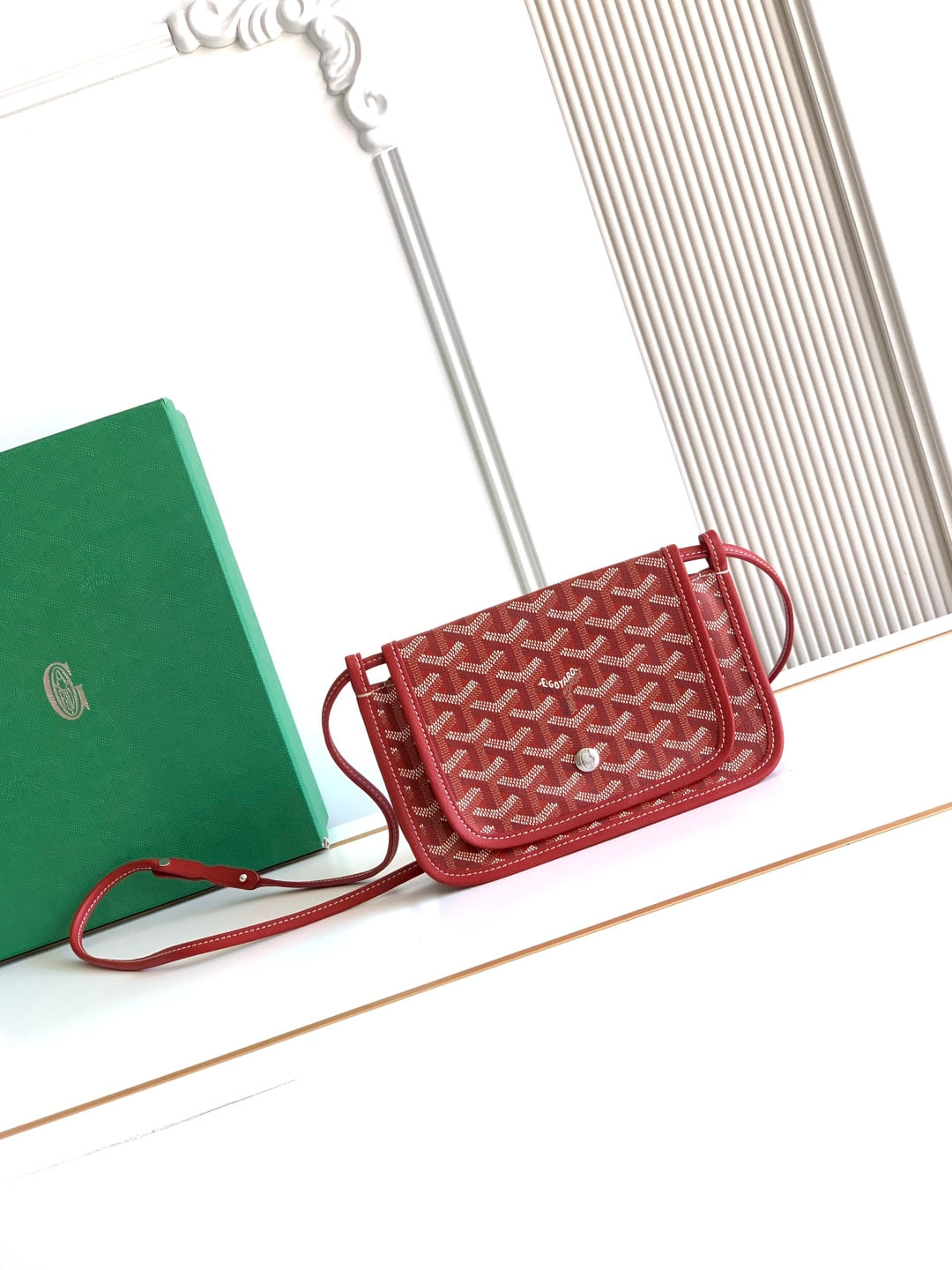 Saint Louis - красный Goyard 5509.A17