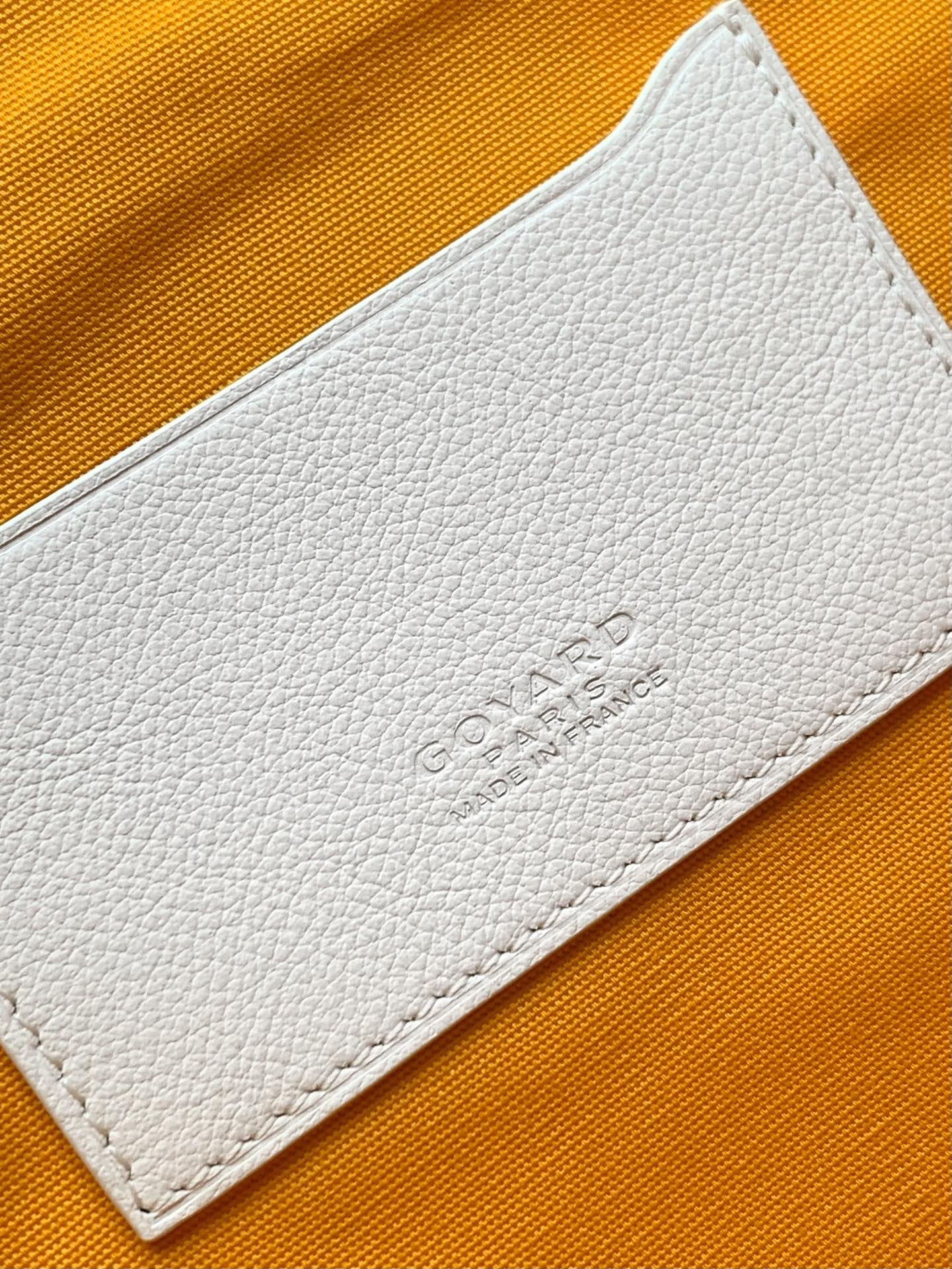 Sénat GM - белый Goyard 1061L.A5