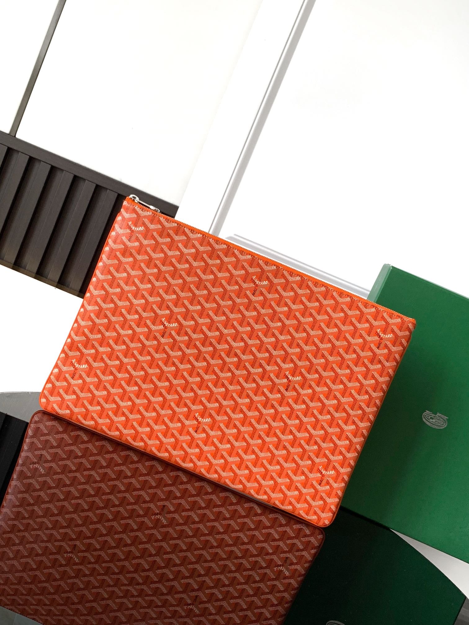 Sénat GM - оранжевый Goyard 1061L.A8