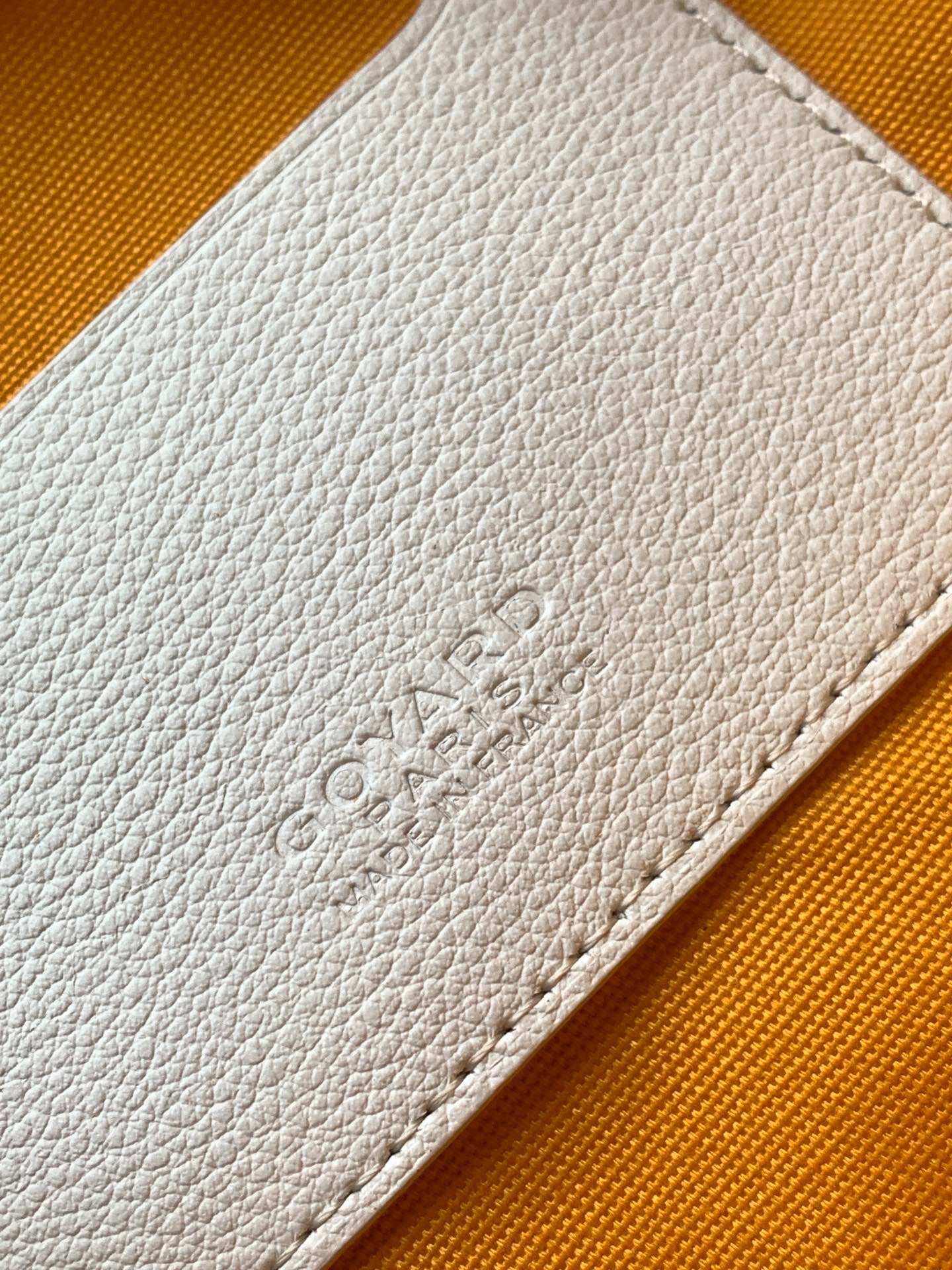 Sénat MM - белый Goyard 1061S.A5