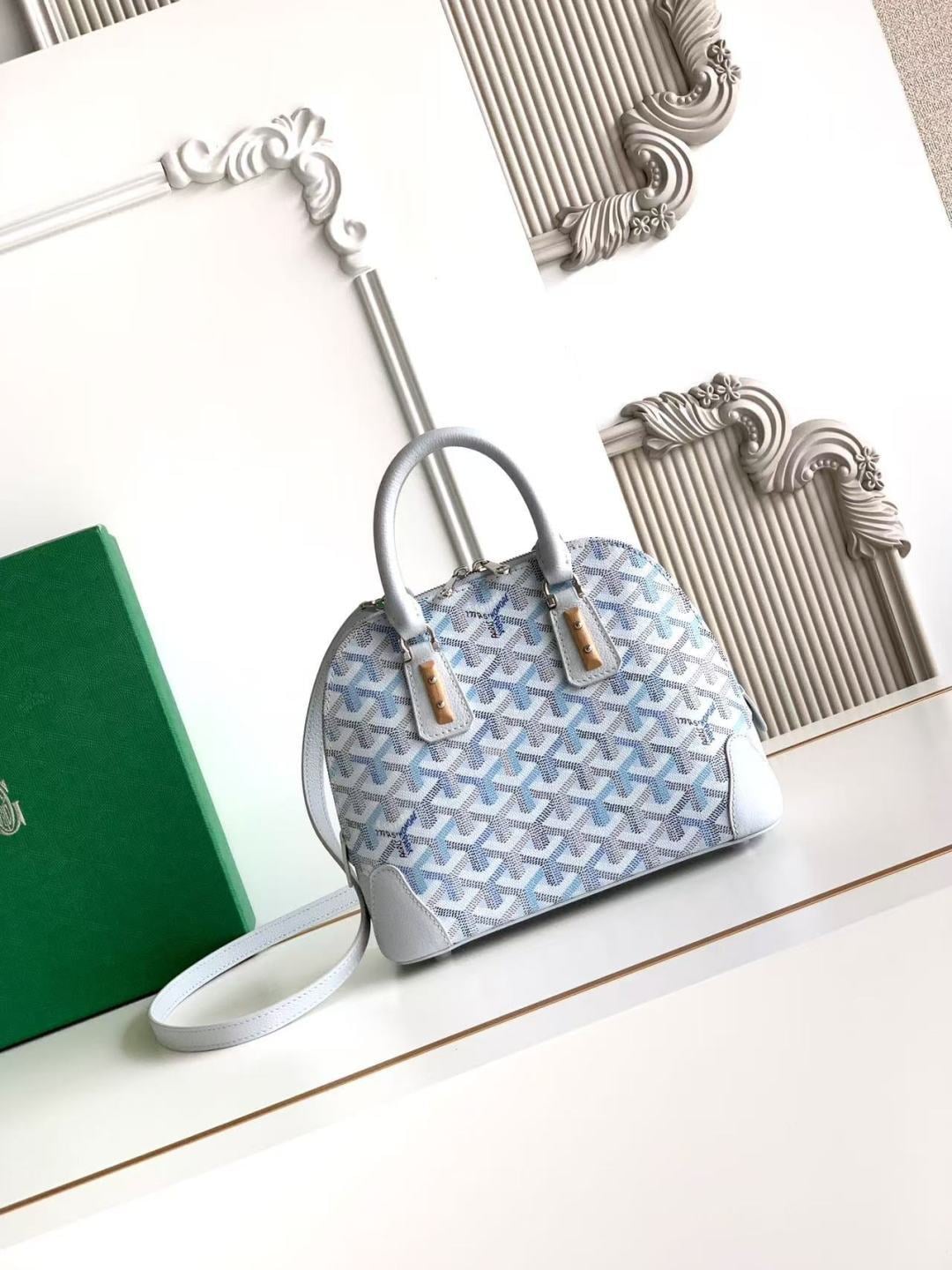 Vendôme - голубой Goyard 8305.A1