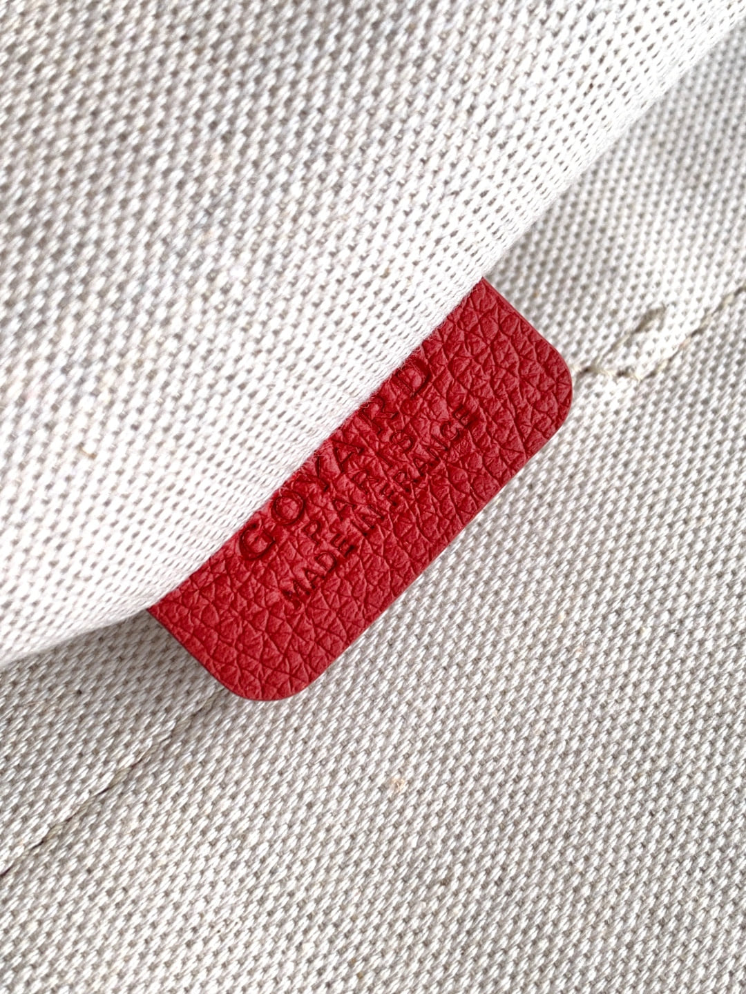 Villette - красный Goyard 020220.A4