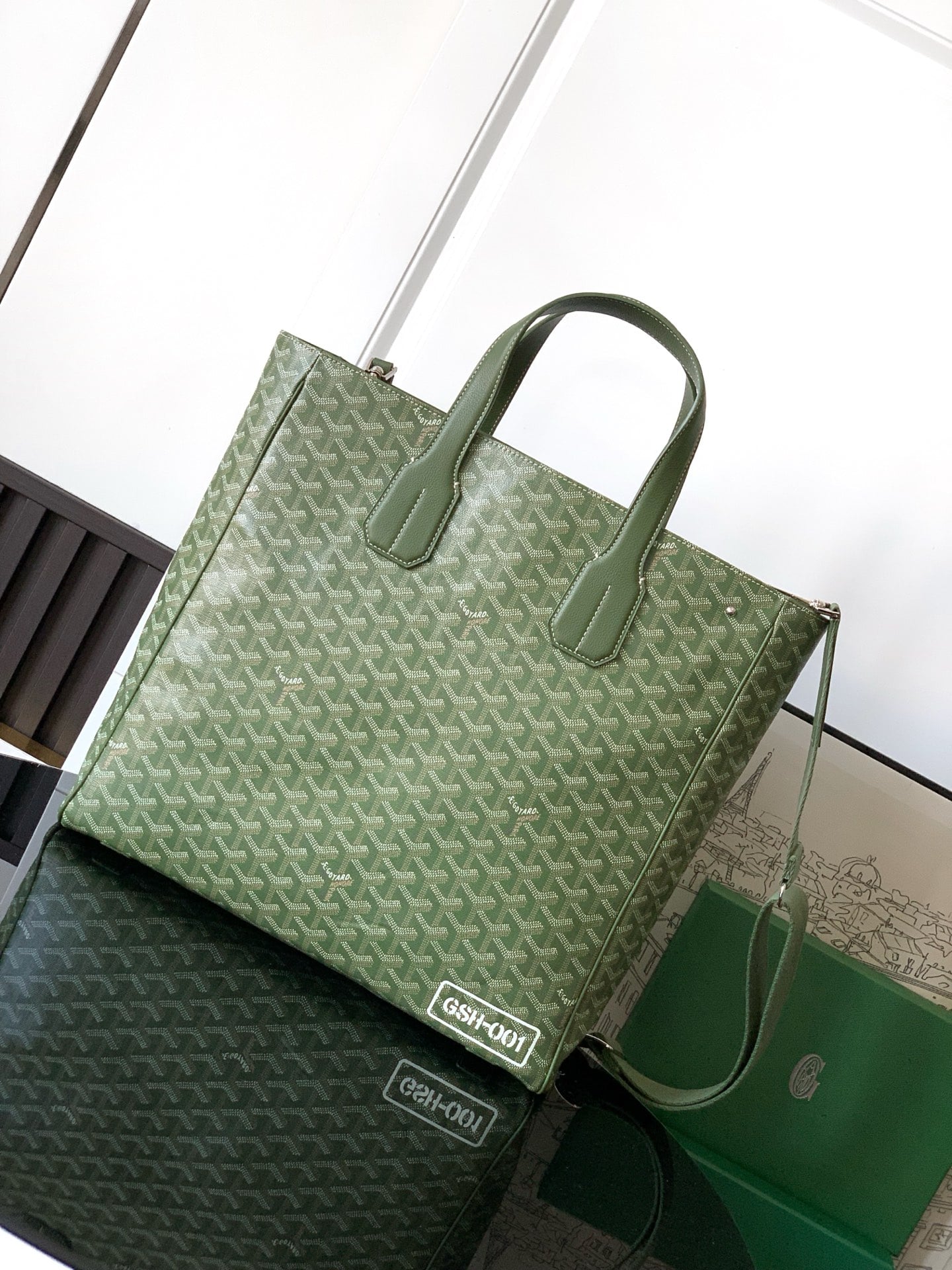 Voltaire - хаки Goyard 0201513.A6
