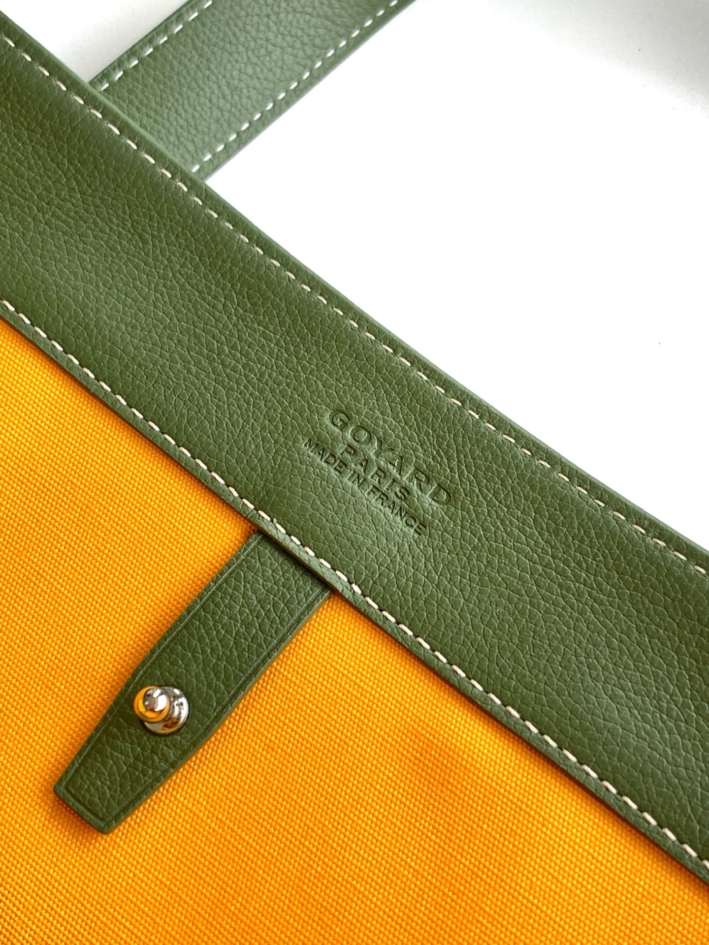 Voltaire - хаки Goyard 0201513.A6