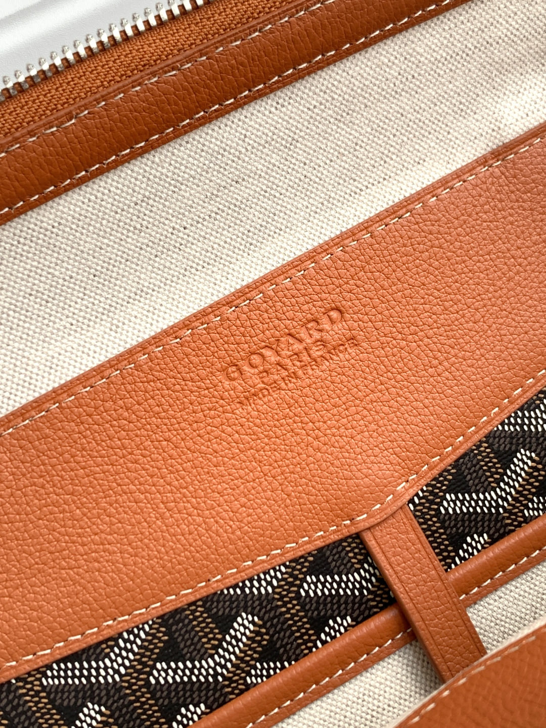Cisalpin Goyard GY-84878809.A2