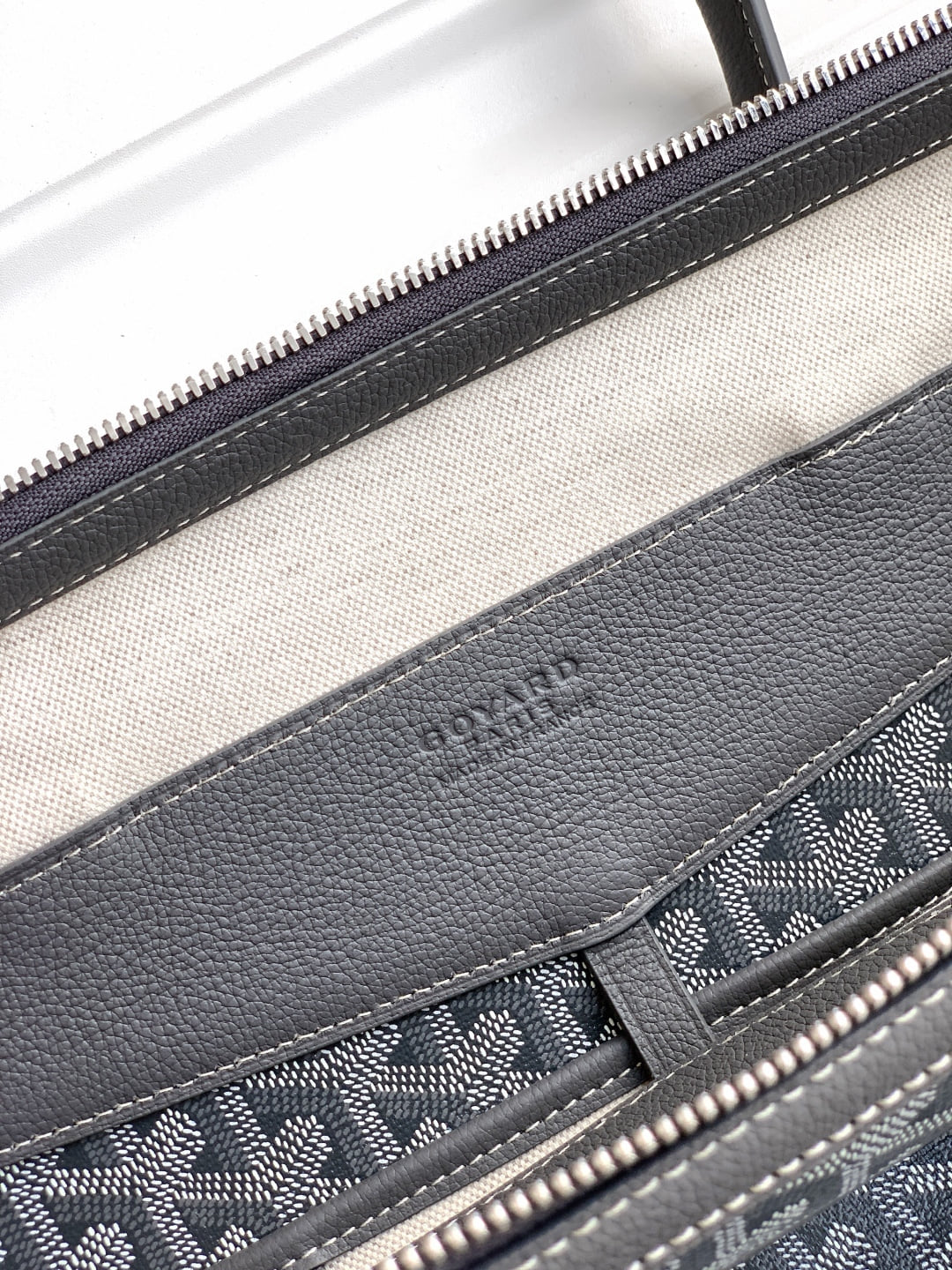 Cisalpin Goyard GY-84878809.A5