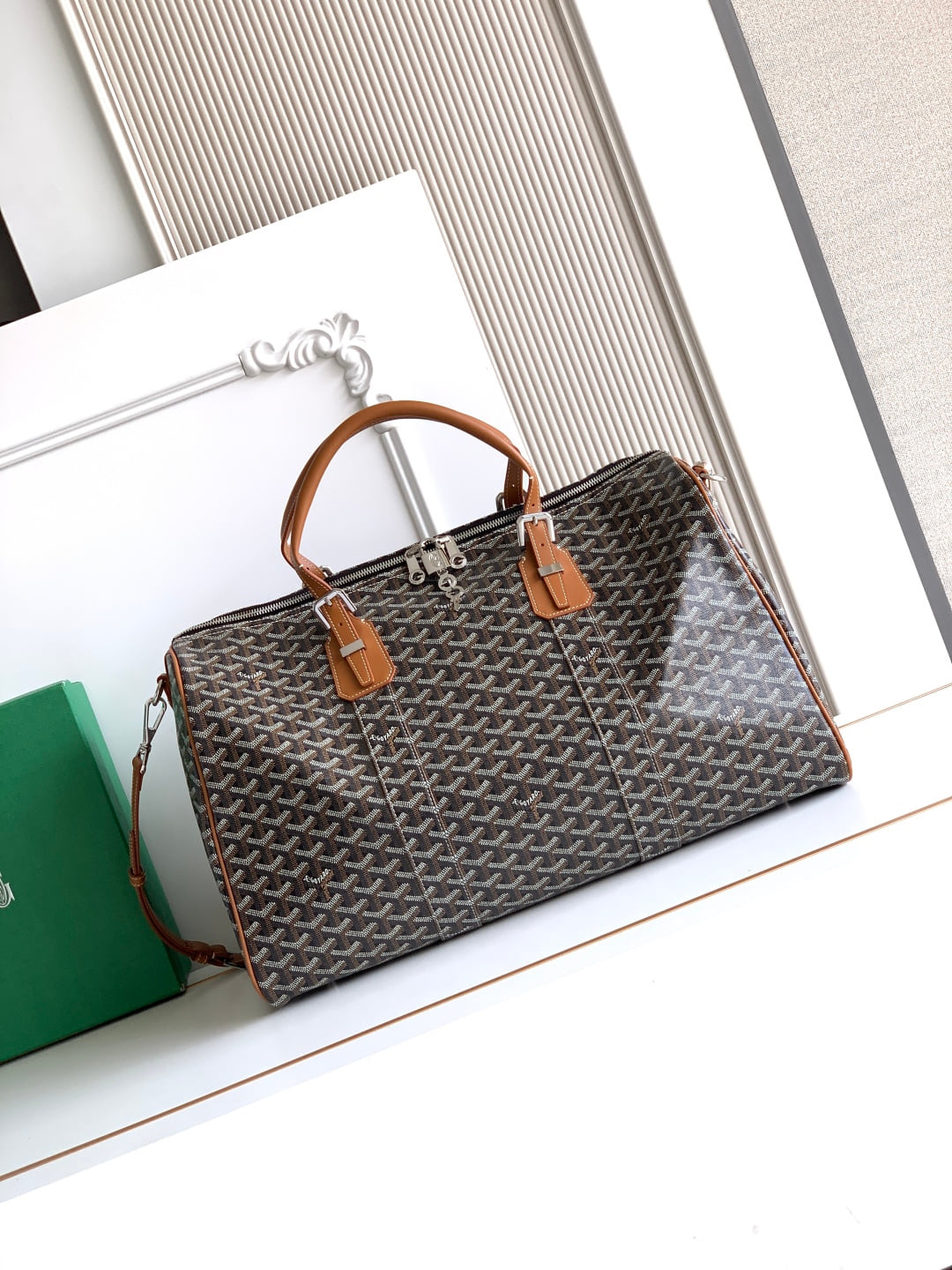 Boston 45 - хаки Goyard GY-89032627.A22