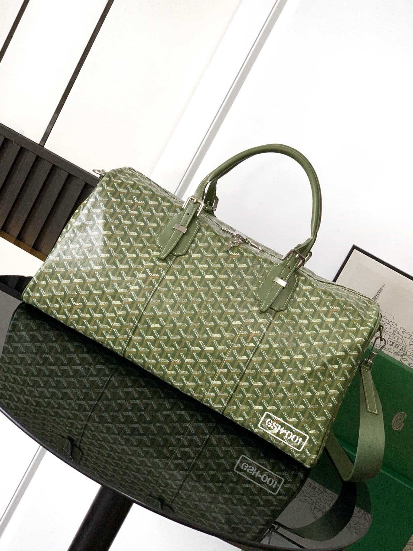 Boston 50 - хаки Goyard 8068