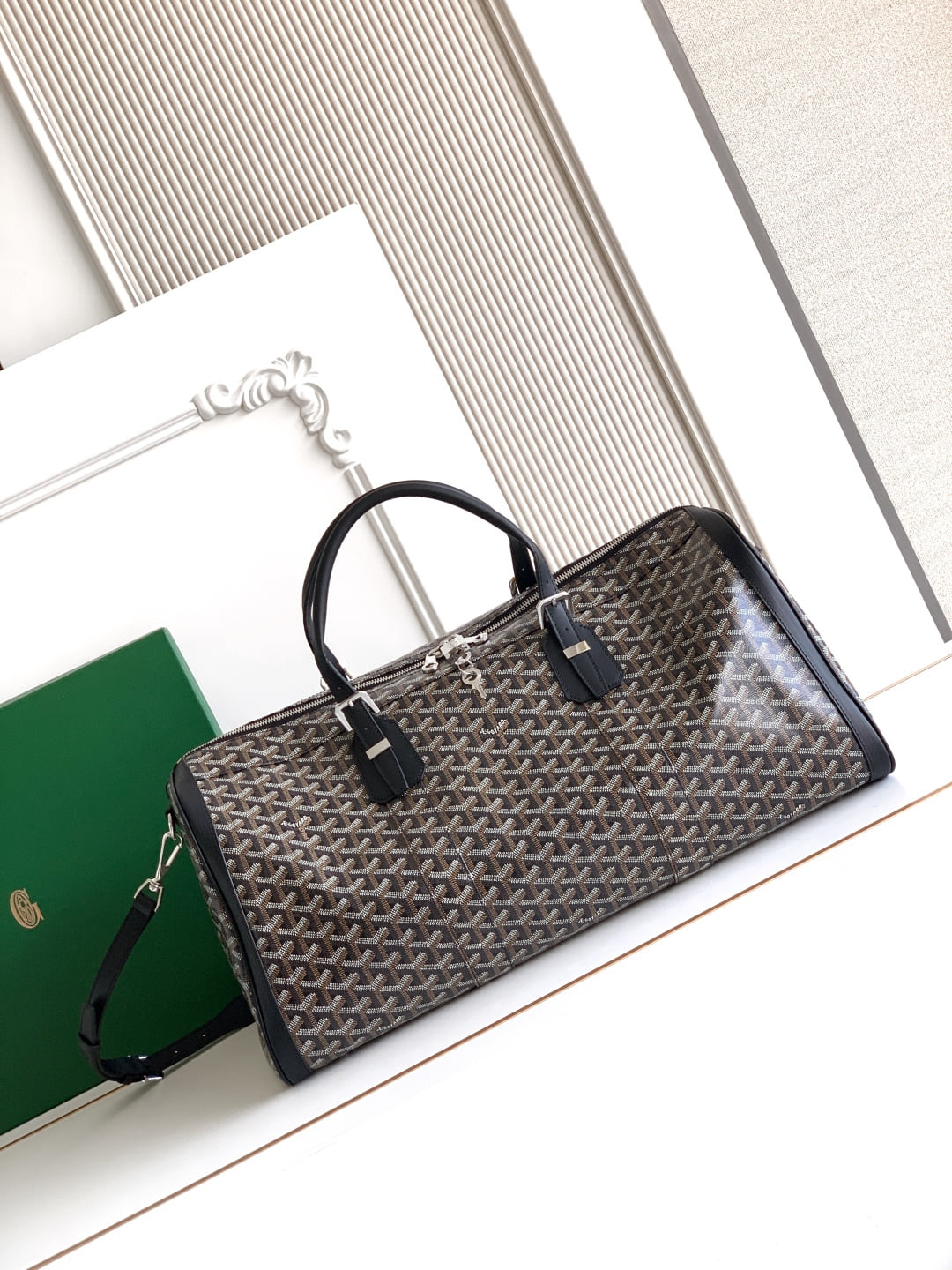 Croisière 50 - черный Goyard 2307.A11