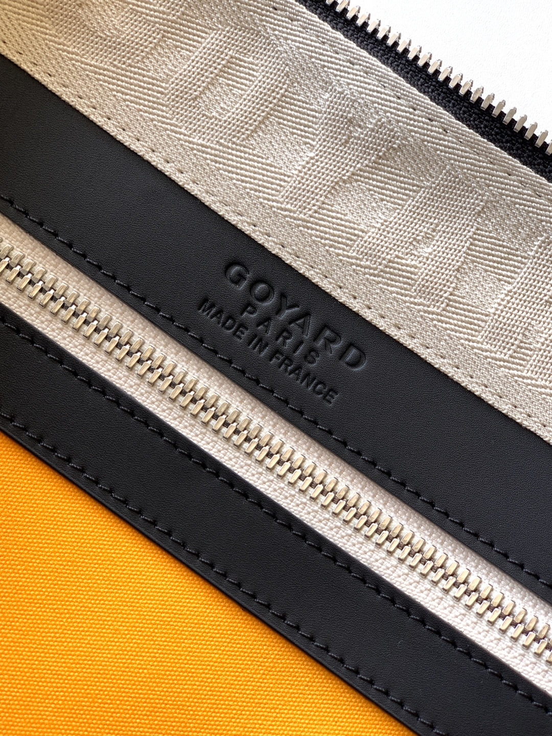 Croisière 50 - черный Goyard 2307.A11