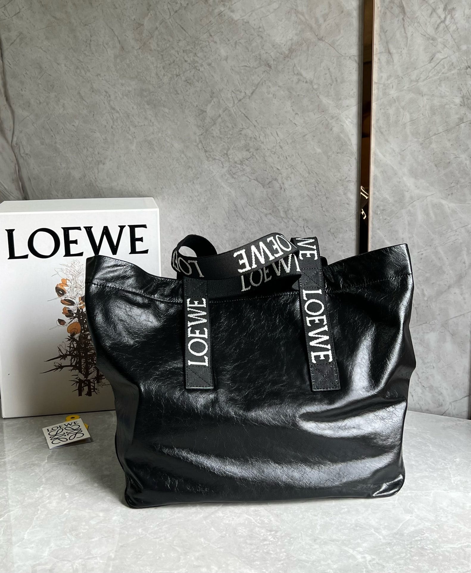 Fold Shopper Loewe 2