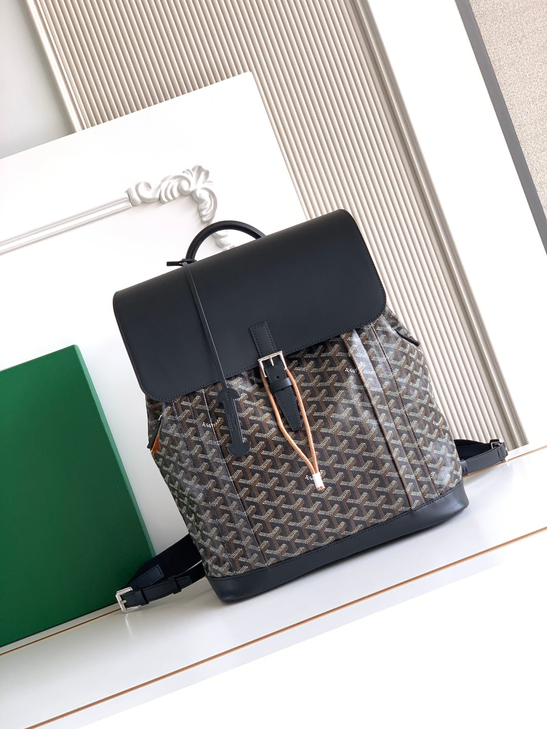 Alpin - черный Goyard 020181.A5