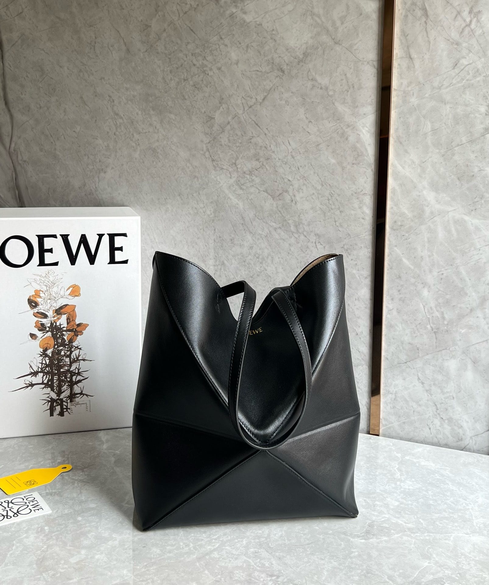 PuzzleFold Tote 31cm Loewe 6
