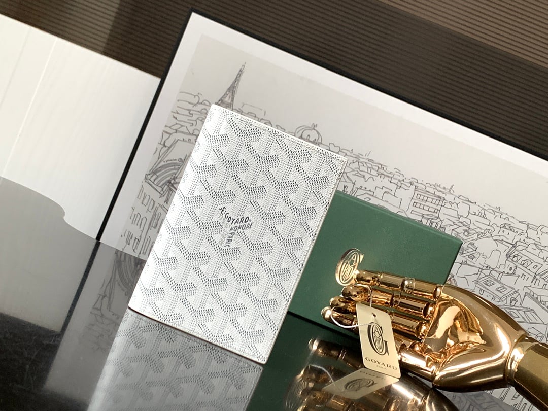 Grenelle Passport Holder - белый Goyard 7706.A9