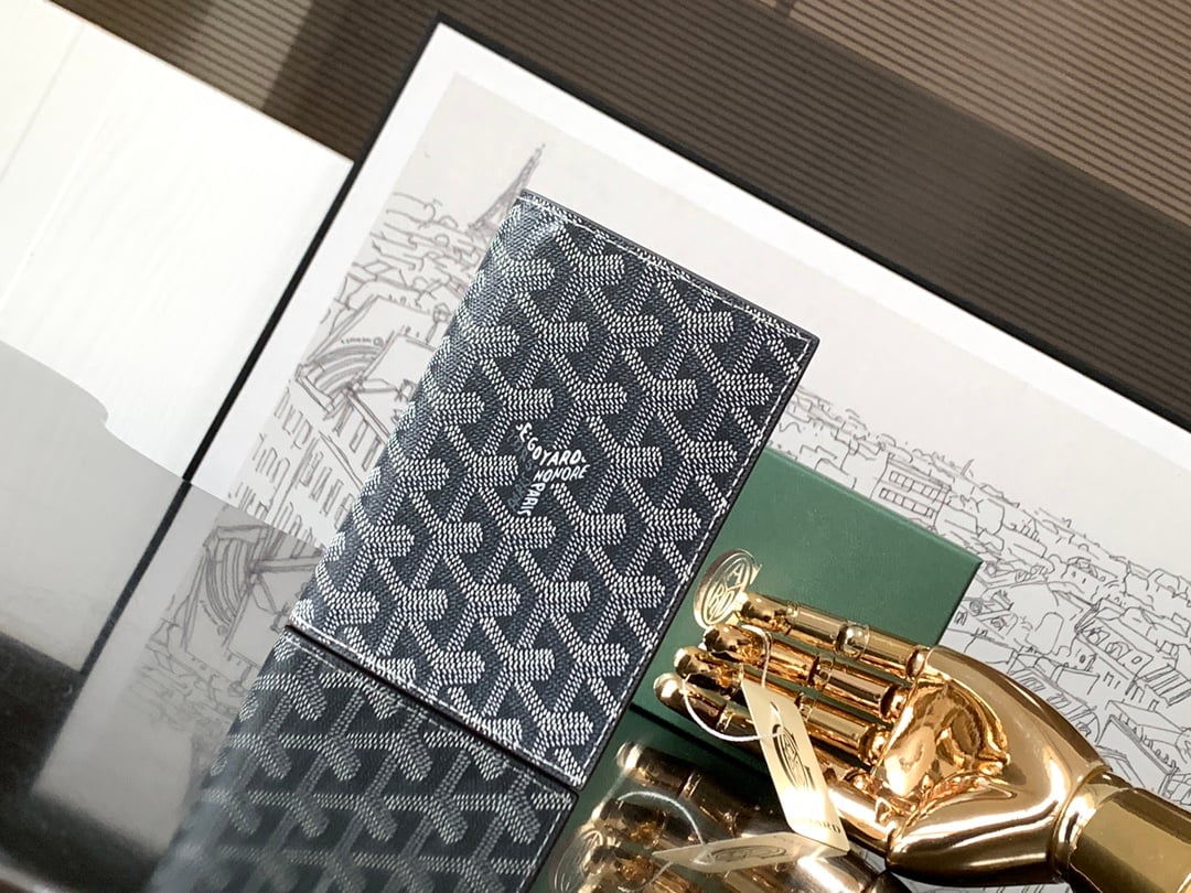 Grenelle Passport Holder - серый Goyard 7706.A14