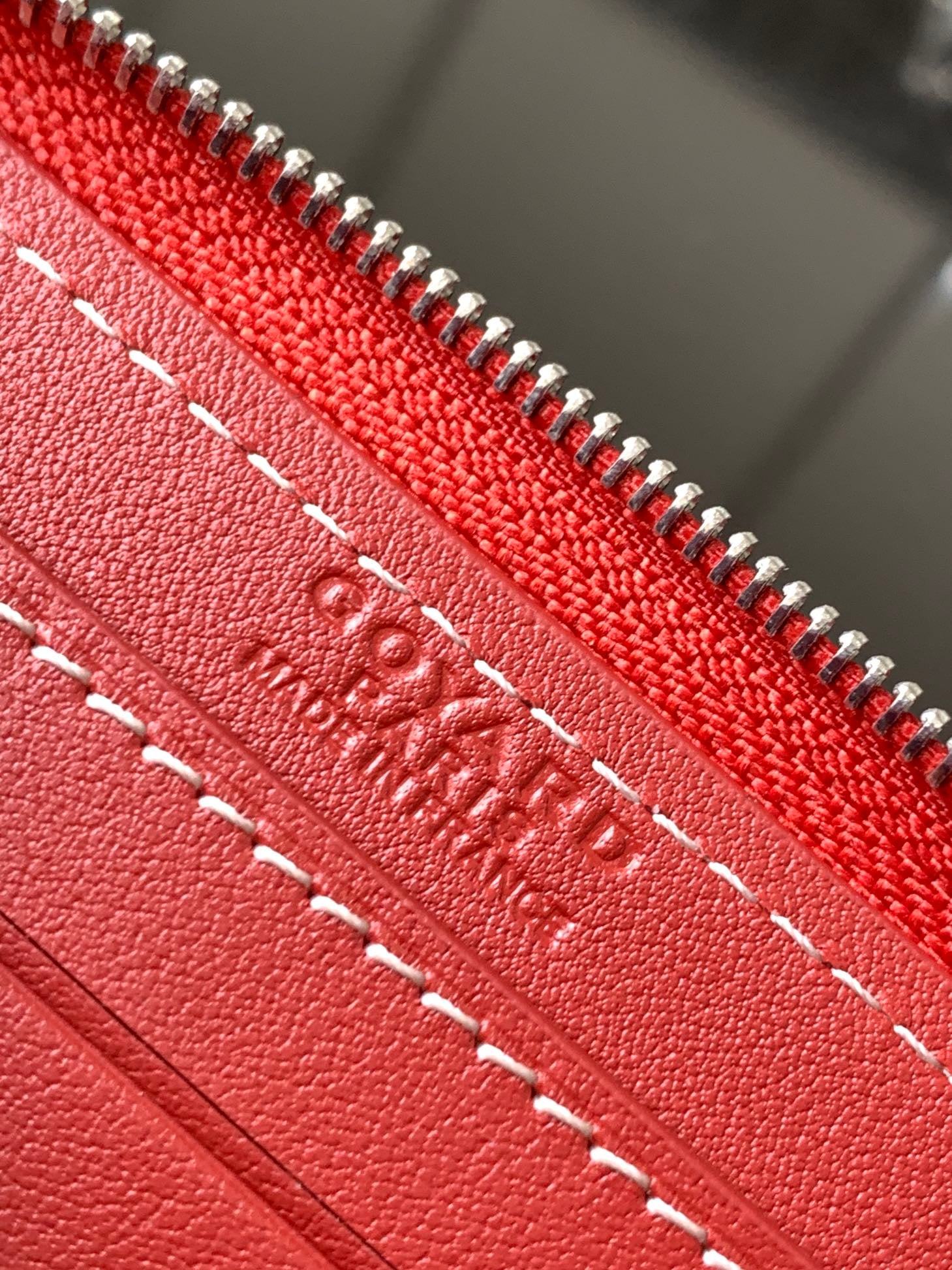 Matignon Mini Wallet - красный Goyard 3305.A8