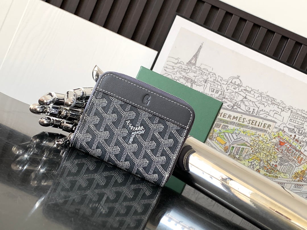 Matignon Mini Wallet - серый Goyard 3305.A10