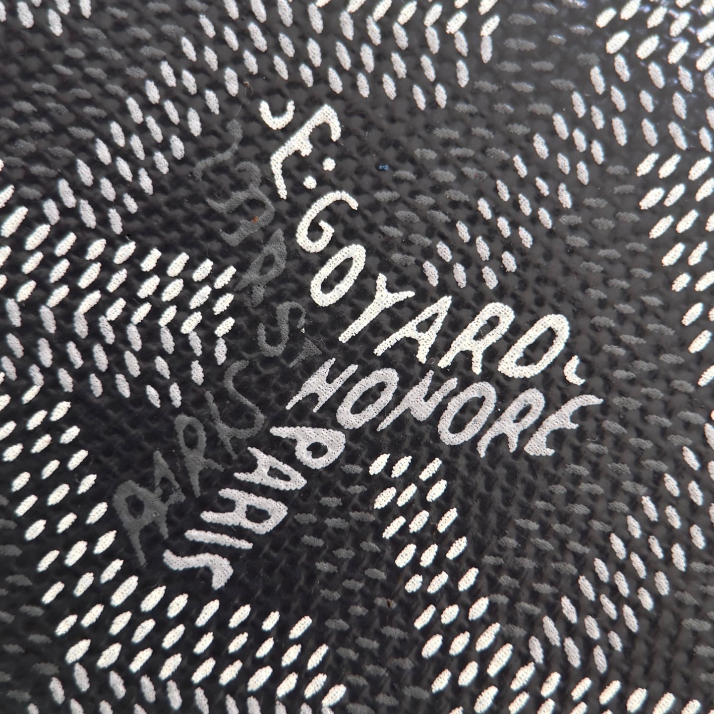 Matignon Wallet - серый Goyard 3304-1.A10