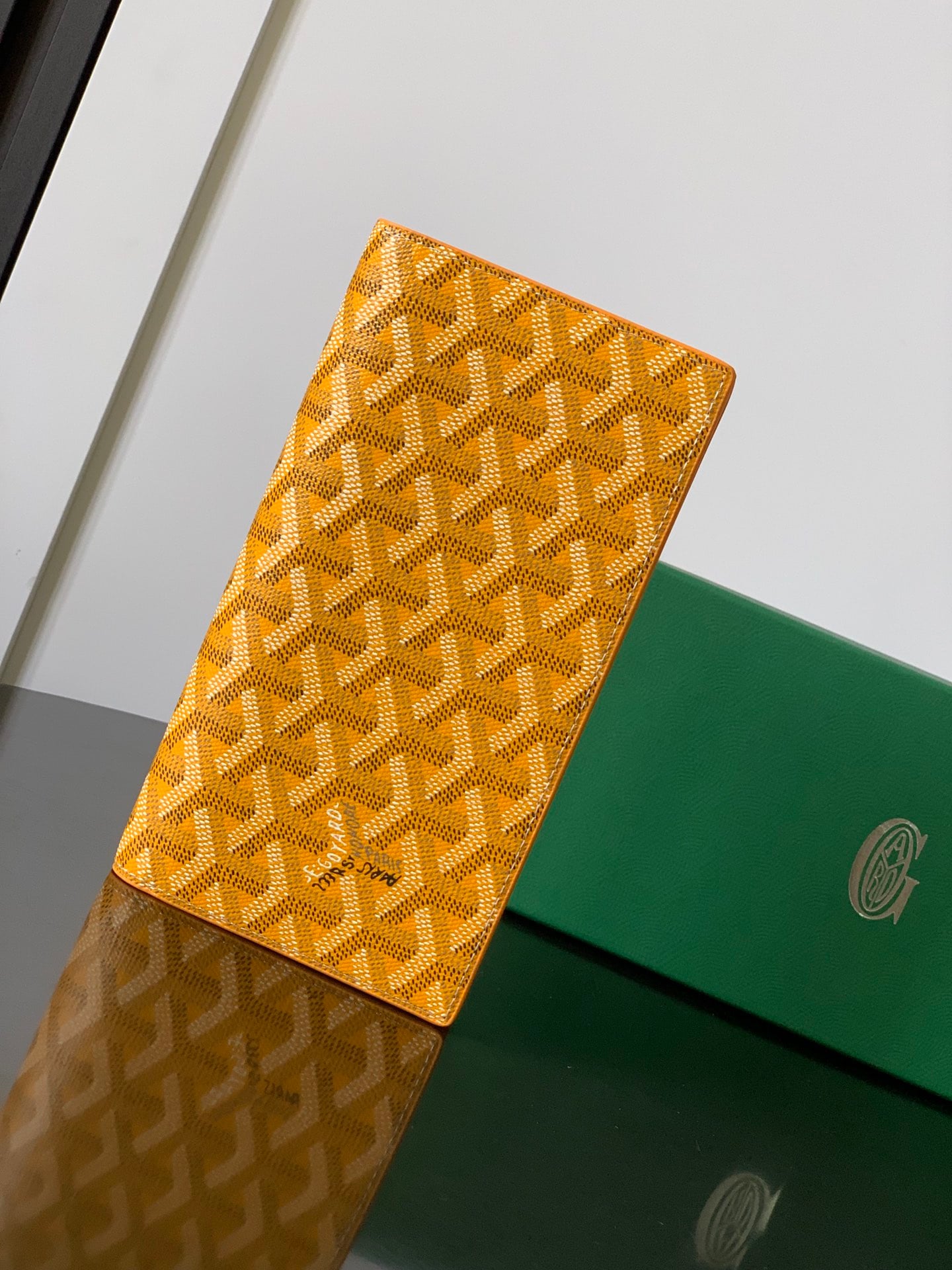 Richelieu Wallet - желтый Goyard 3310.A6