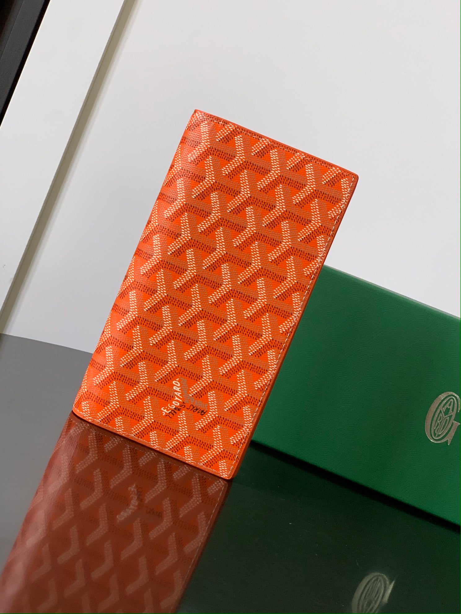 Richelieu Wallet - оранжевый Goyard 3310.A9