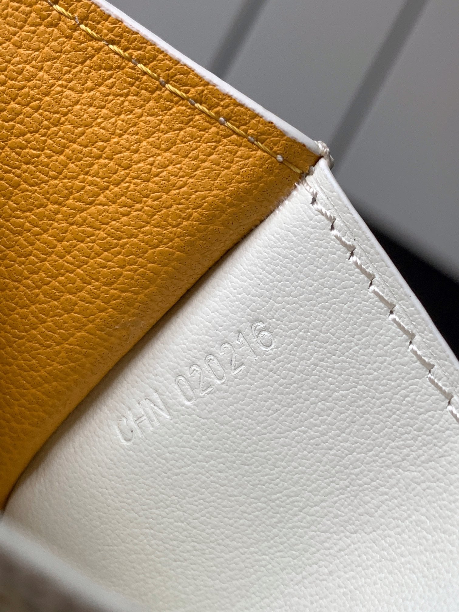 Saint-Pierre Card Holder - белый Goyard 3302.A6